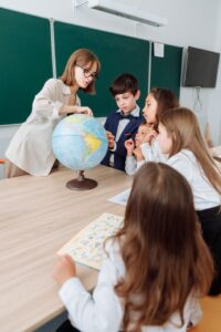 Angielski dla bardzo zdolnego dziecka – jak uniknąć nudy