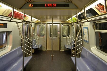 Arabski: Zwroty do komunikacji miejskiej (A1)