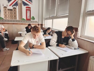 Jak poprawić wynik próbnego egzaminu ósmoklasisty z angielskiego