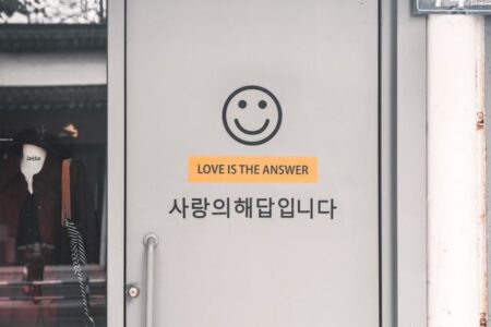 Koreański dla początkujących – zwroty grzecznościowe