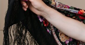 Rosyjski : praktyczne podstawy dla początkujących