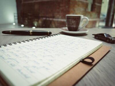 Writing na egzaminie poprawkowym – najczęstsze typy zadań