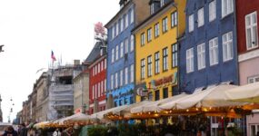 Duński: Spójniki i budowa zdań – praktyka (A2)