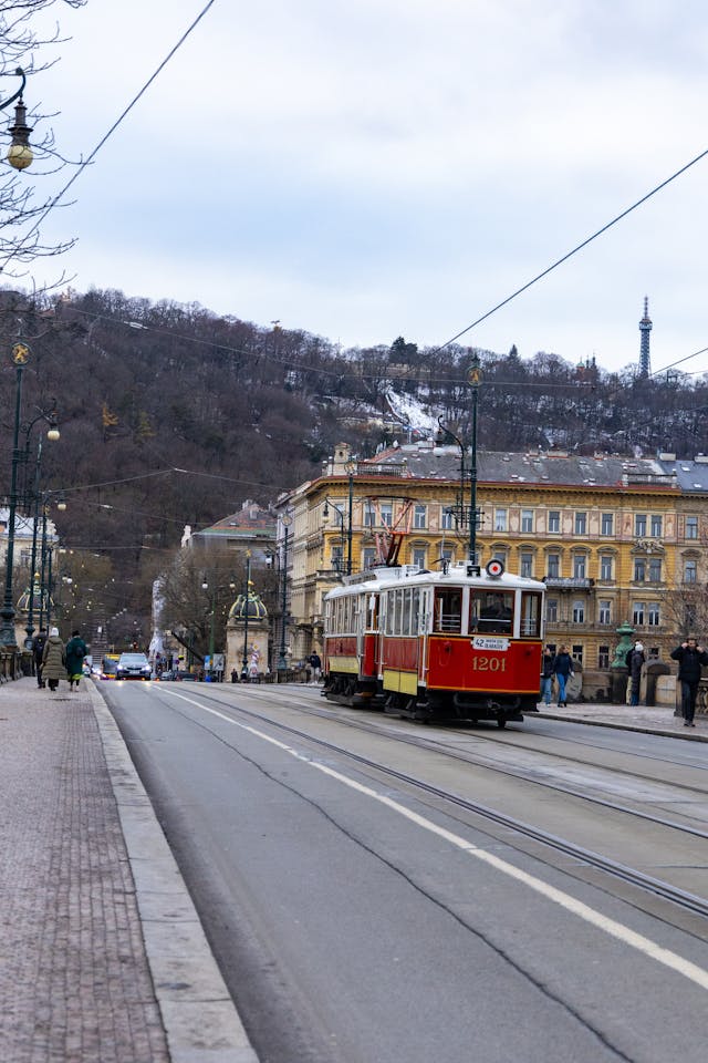 Chorwacki: podstawowe dialogi w komunikacji miejskiej