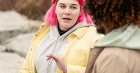 Angielski: Jak używać „actually, basically, literally” bez błędów