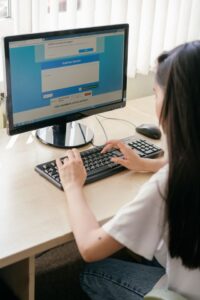 Angielski i AI – jak wykorzystać ChatGPT do nauki