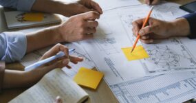 Angielski: 30 zdań do rozmów o roadmapie i planowaniu